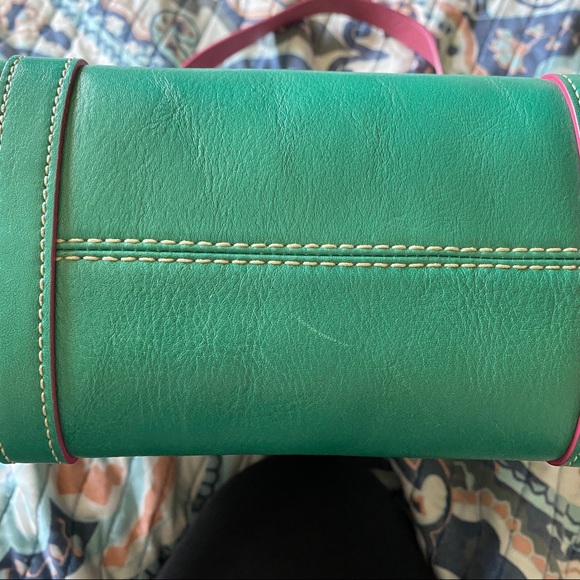 Dooney and Bourke heart buckle bag - Picture 11 of 16